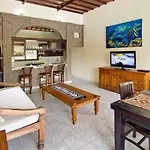 The Catur Villa